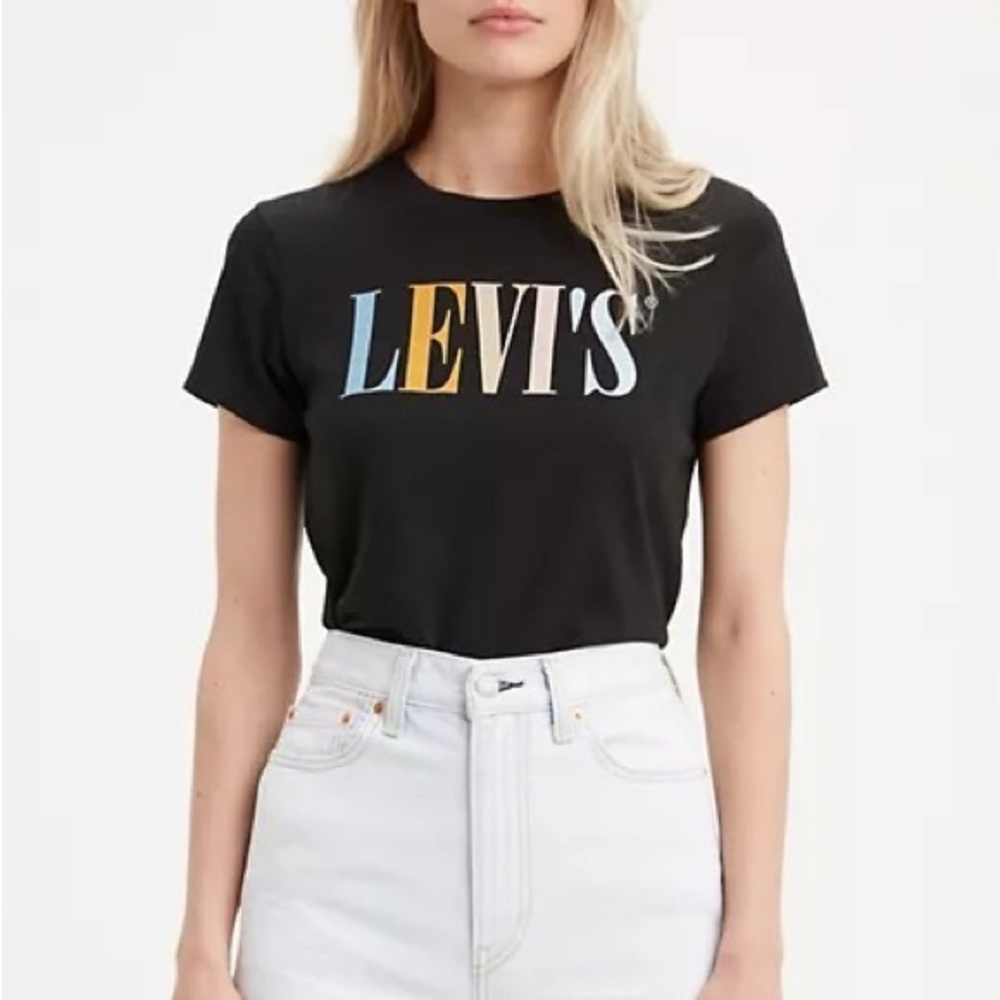 Levis 90s Serif Logo Perfect Graphic Tee Shirt in Caviar Black NWT